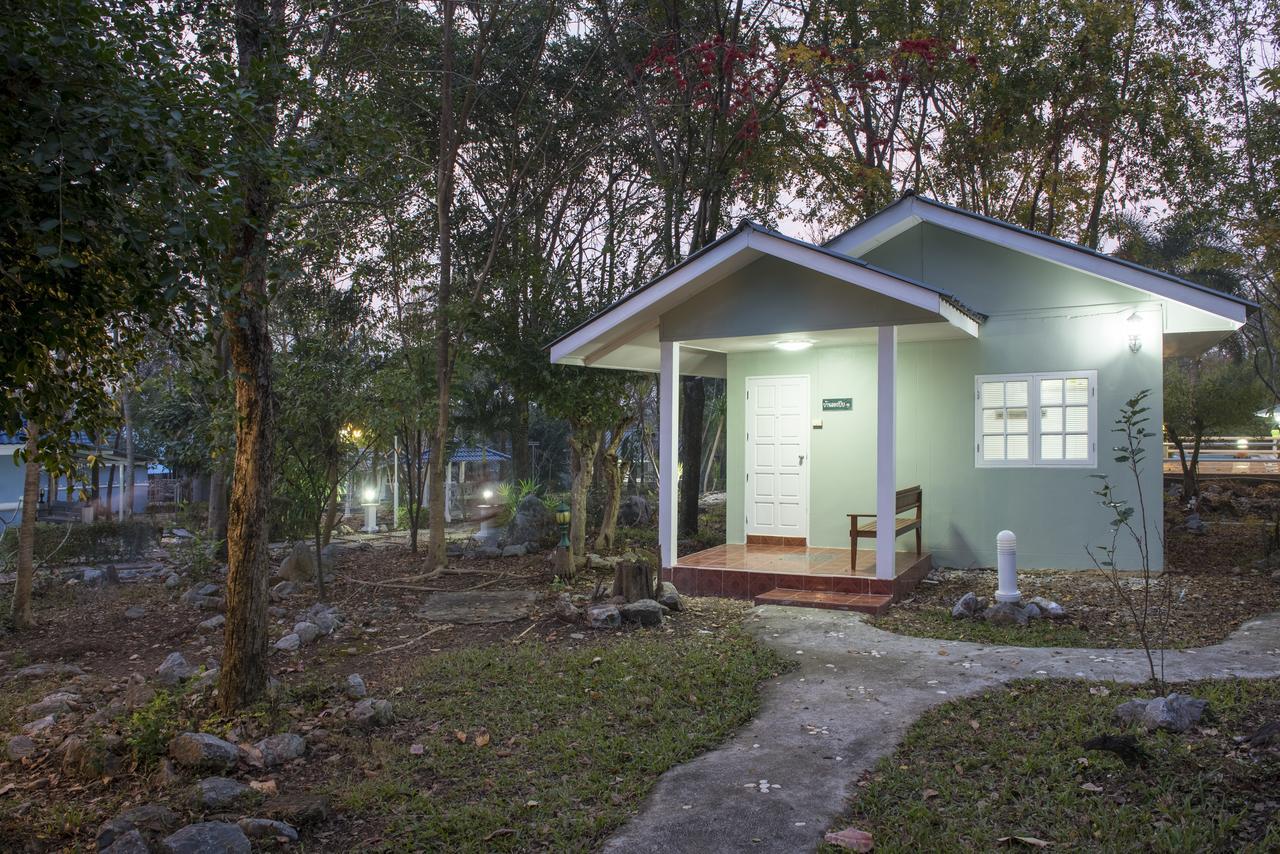 Ivy Cottage By Qiu Muak Lek Extérieur photo