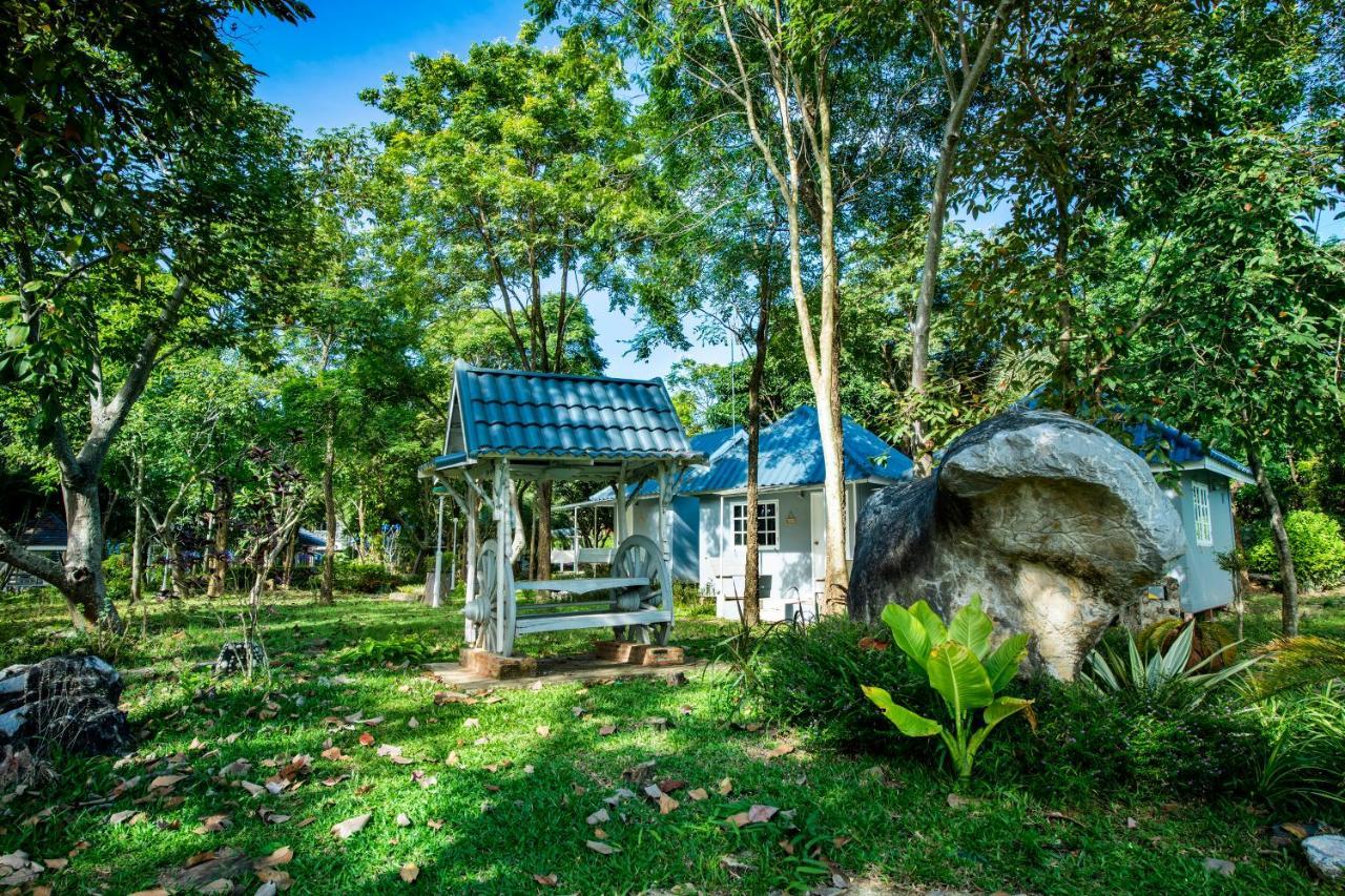 Ivy Cottage By Qiu Muak Lek Extérieur photo