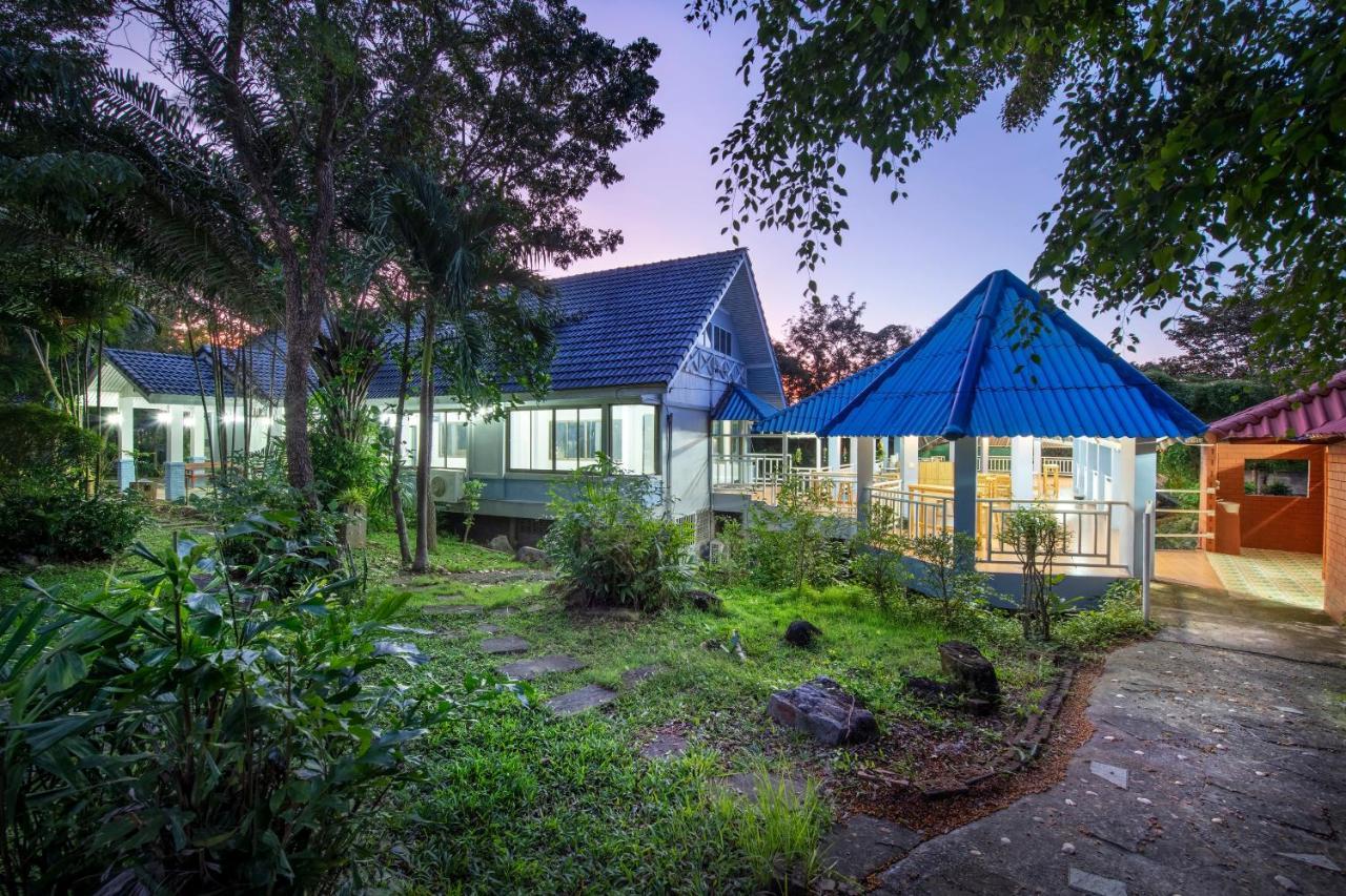 Ivy Cottage By Qiu Muak Lek Extérieur photo